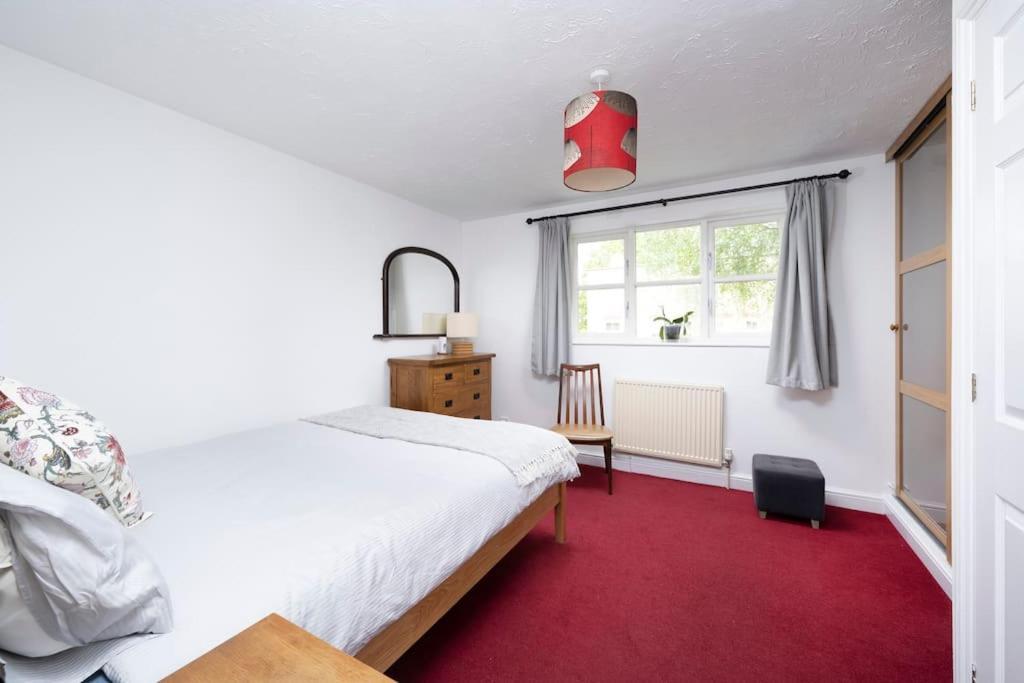 Victoria Park 2 Bedroom House W/ Garden & Parking Londra Dış mekan fotoğraf